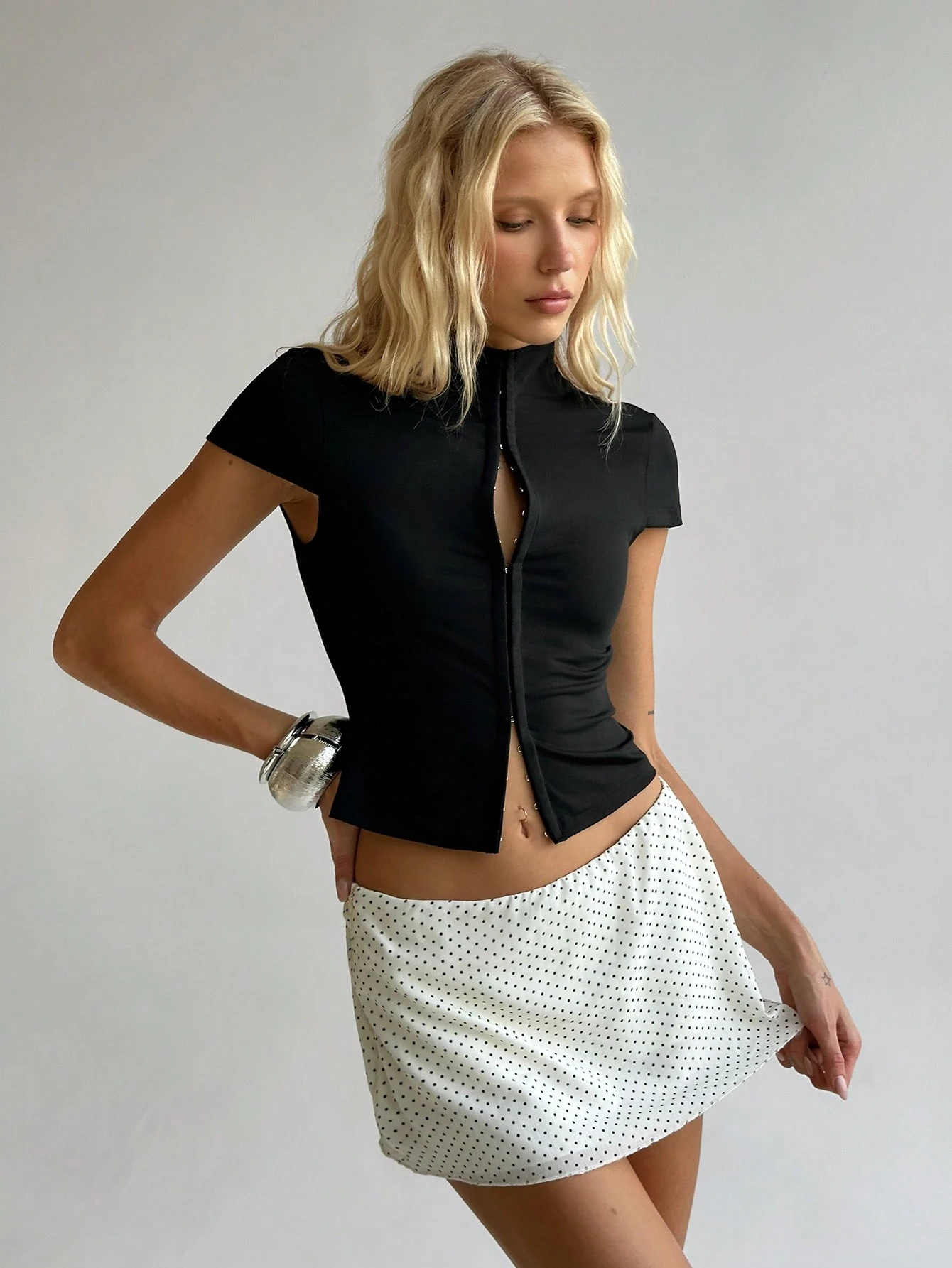 Fitted Hook-and-eyed Top